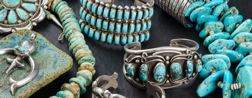 Collection de bijoux bleus